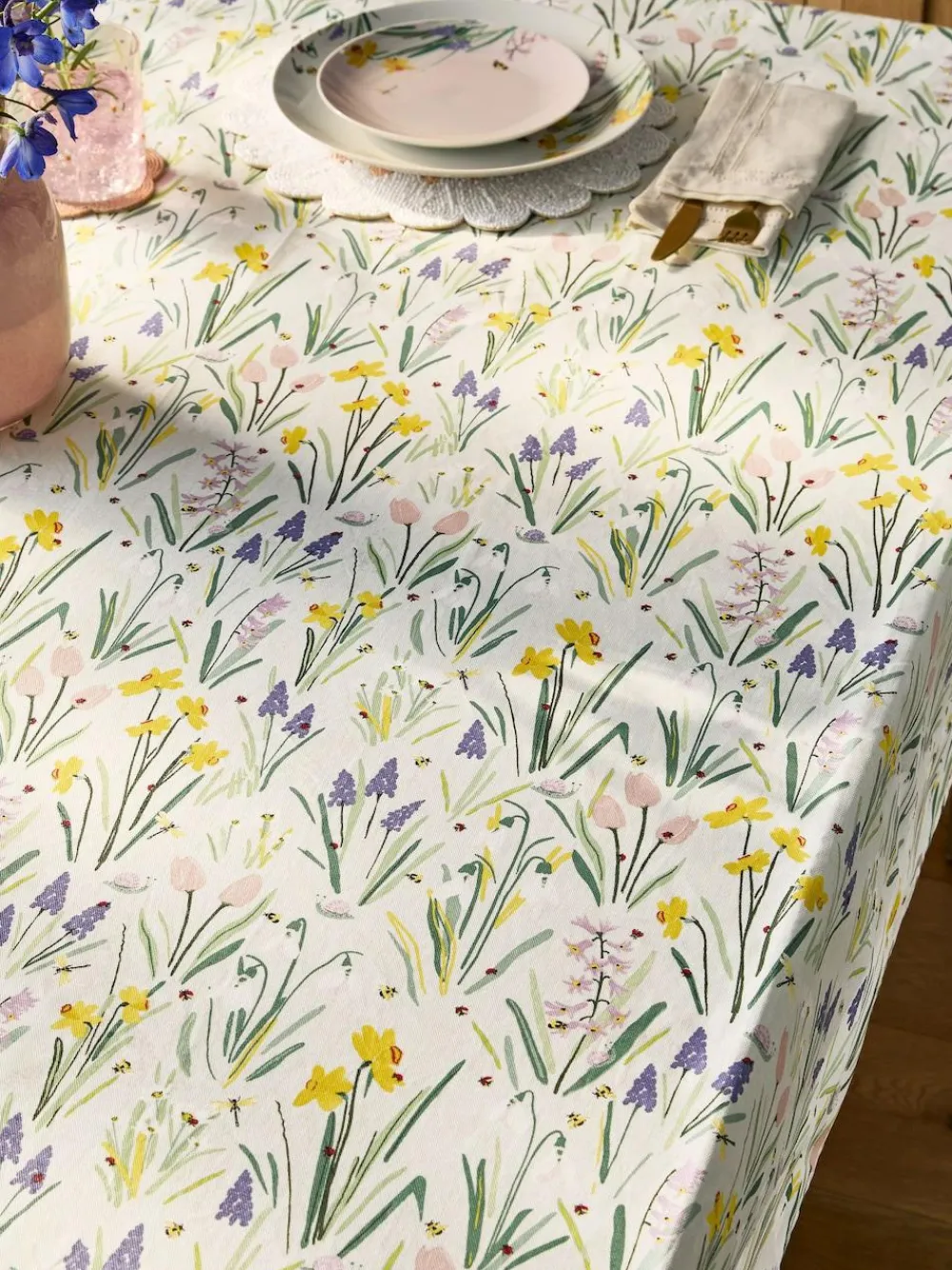 Next Sage Green Lila Floral Print Wipe Clean Tablecloth