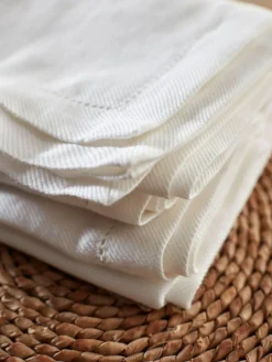 Secret Linen Store Set of 4 Twill Napkins^ Branded Kitchenware|Table Linen, Placemats & Coasters