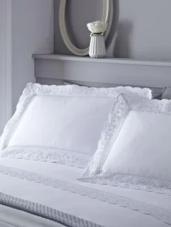 Best Serene White Renaissance Embroidered Edge Duvet Cover and Pillowcase Set