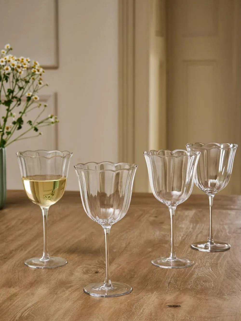 Next Set of 4 Clear Sadie Scallop Wine Glasses^ Glassware