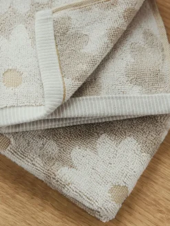 Next Set of 2 Natural 100% Cotton Daisy Face Cloths^ Towels & Bathmats
