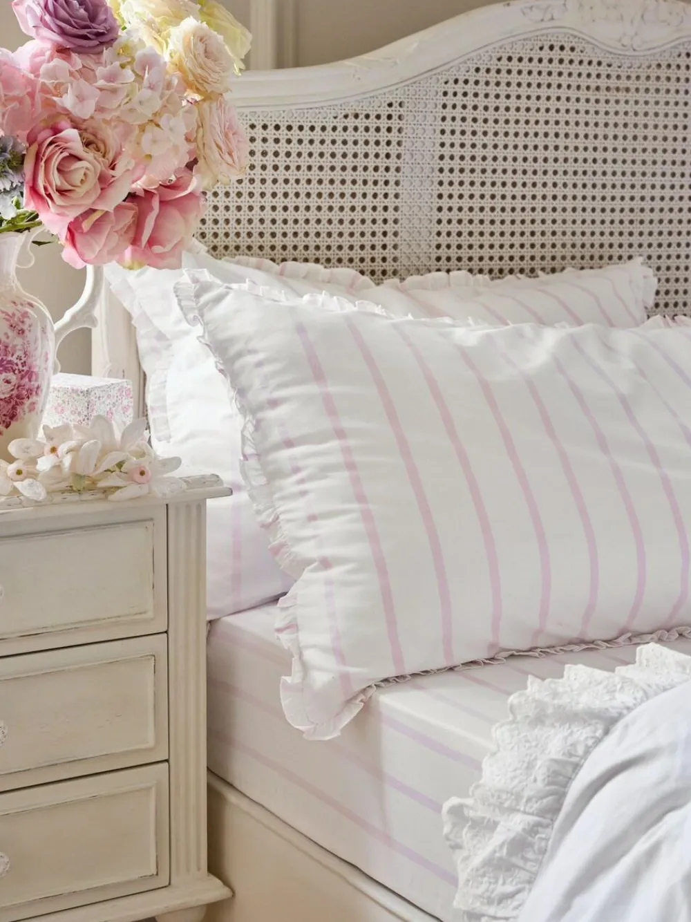 Sale Shabby Chic by Rachel Ashwell® Set of 2 Pink Cabana Stripe Petite Ruffle 180 Thread Count Pillowcases