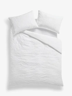 Shabby Chic by Rachel Ashwell® White Textured Floral Matelasse Duvet Cover and Pillowcase Set^ Childrens Bedding|Bedsets & Duvet Covers