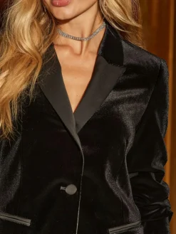 Discount Sosandar Black Luxe Velvet Tailored Blazer