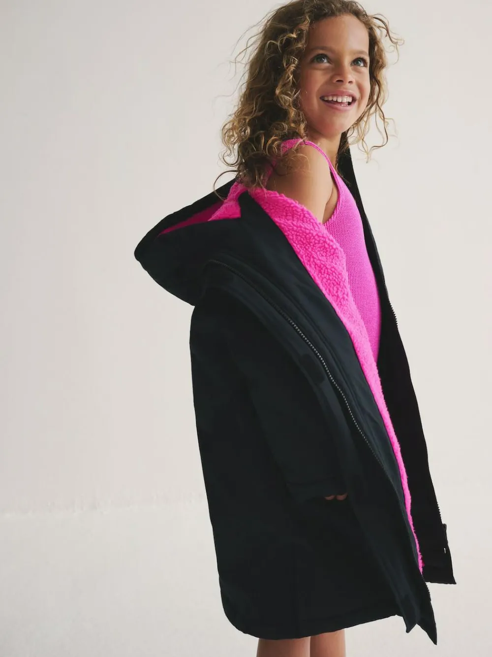 Hot Superdry Changing Robe Black/Pink