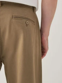 Next Regular Tapered Fit Single Pleated Stretch Chinos Trousers^ Pants & Chinos