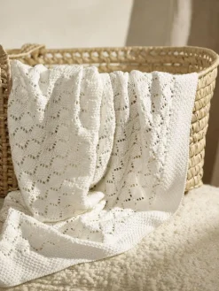 New The White Company Heirloom White Blanket