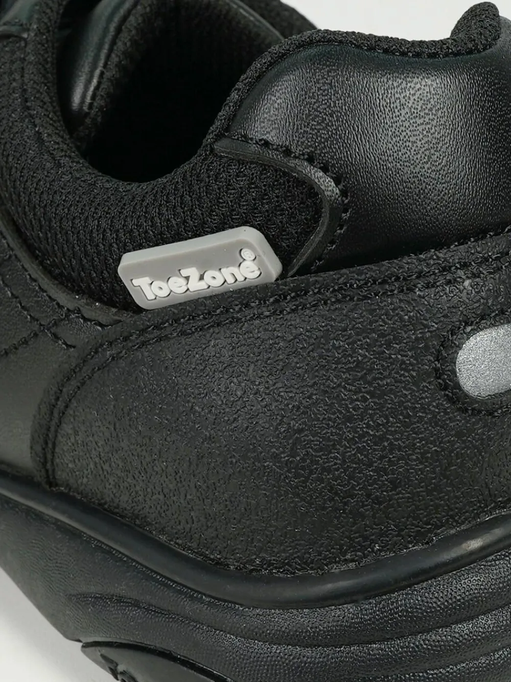 Toezone Ace Boys Football School Shoes: Comfort, durability, memory foam