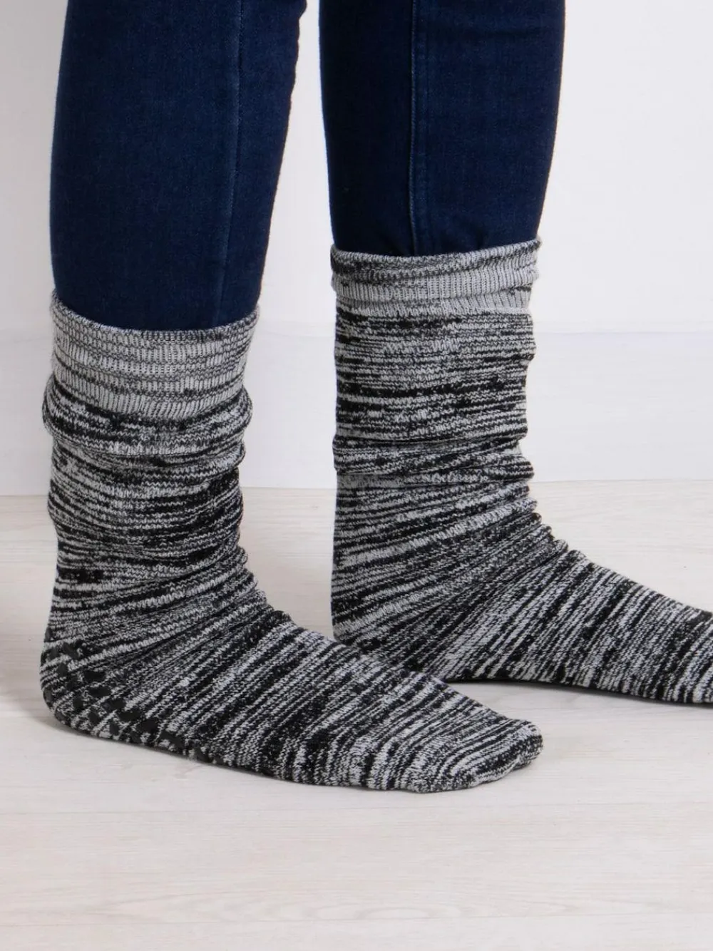 Outlet Totes Black Mens Bundle Thermal Brushed Socks 2 Pack