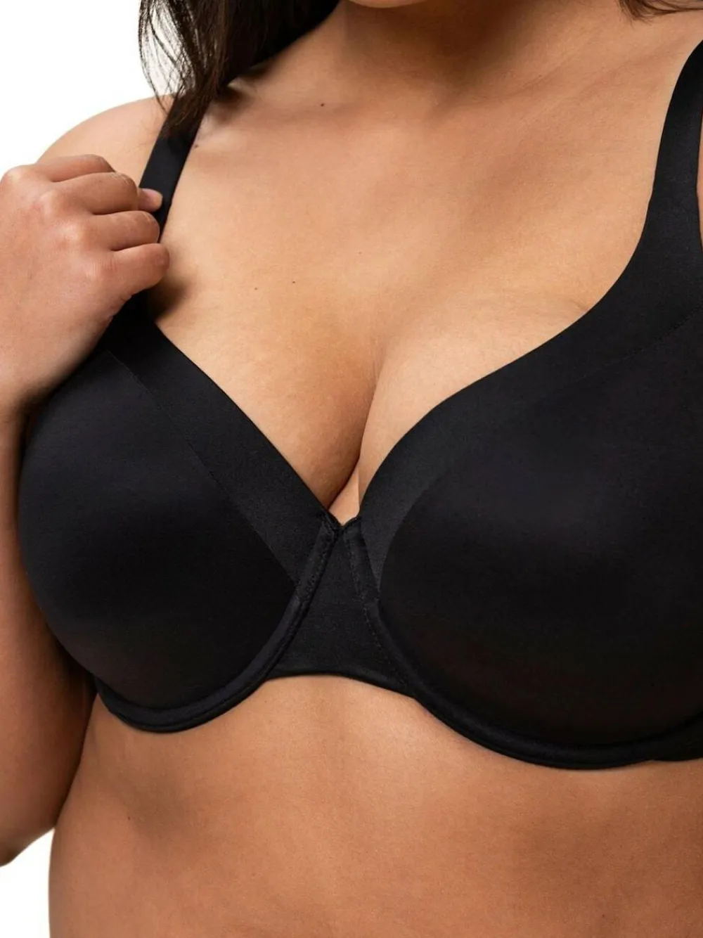 Online Triumph ® Body Make-Up Soft Touch Padded Bra Black