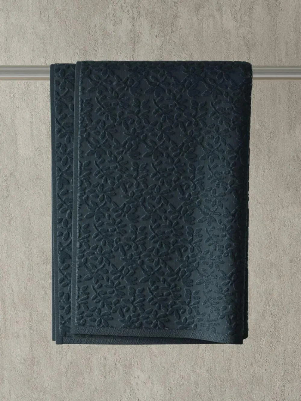 Vantona Jacquard Leaf 500gsm 100% Cotton Towel^ Towels & Bathmats