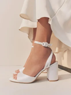 Next Forever Comfort® Wedding Round Toe Block Heel Bridal Sandals^Women Heels