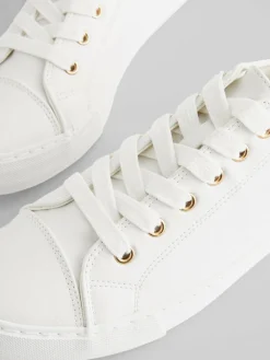 New Next Standard Fit Patent Baseball Trainers White