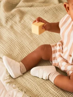 Next White Touch Fastening Baby Trainers (0-2mths)^BOY Unisex|Sneakers