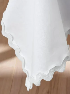 Hot Next White Wiggle Trim 100% Cotton Table Cloth