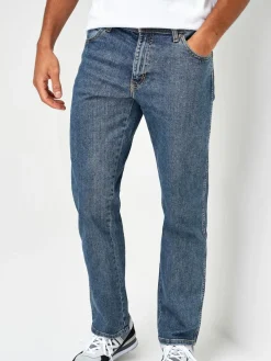 Discount Wrangler Mid Wash Straight Fit Texas Authentic Jeans