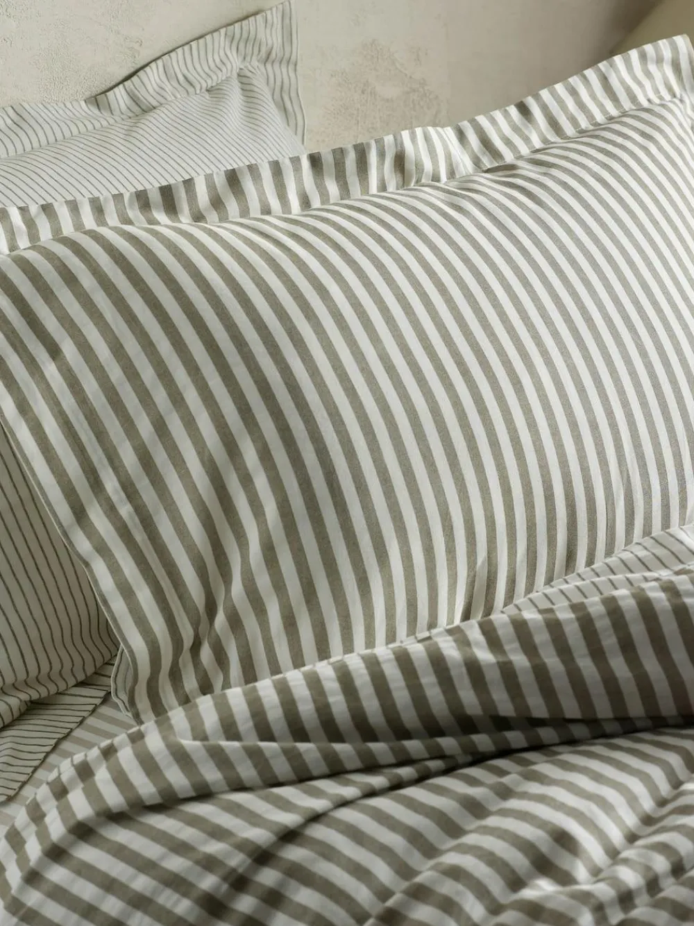Yard Mole Brown Hebden Striped 100% Cotton Duvet Cover and Pillowcase Set^ Branded Bedlinen|Bedsets & Duvet Covers