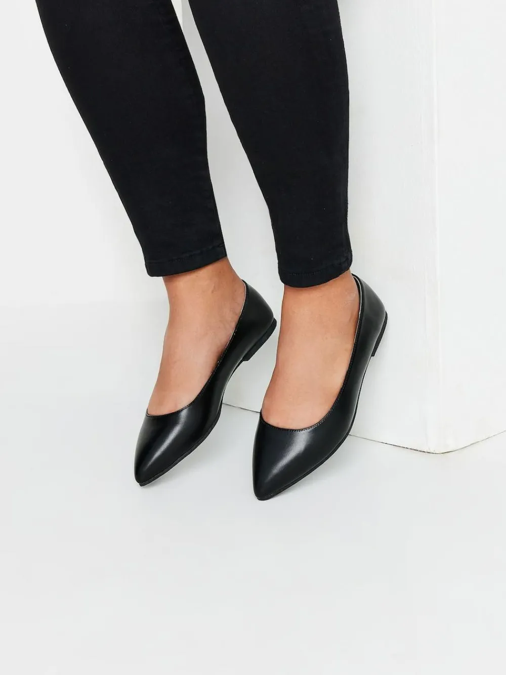 Yours Curve Black Extra Wide Fit Flat Point PU Shoes^Women Flats
