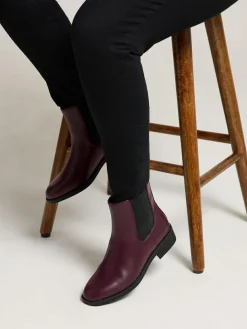 Sale Yours Curve Extra Wide Fit Ankle Chelsea Boots Red